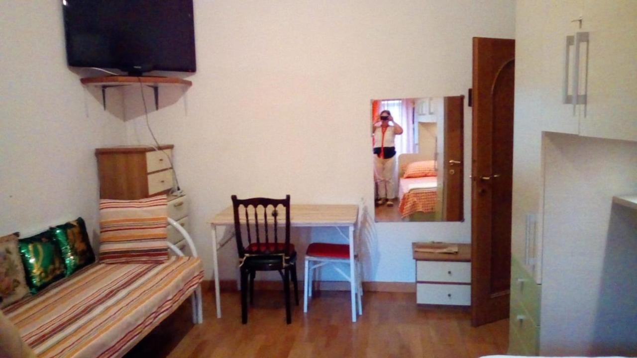 Casa Revello Hotel Милано Екстериор снимка